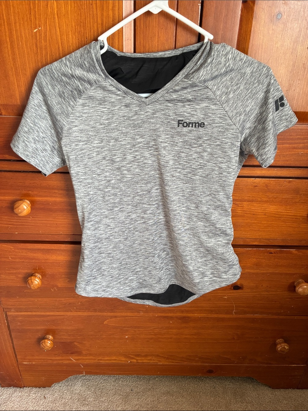 FORME posture corrector Women's Heather Gray Performance V-Neck Top like new